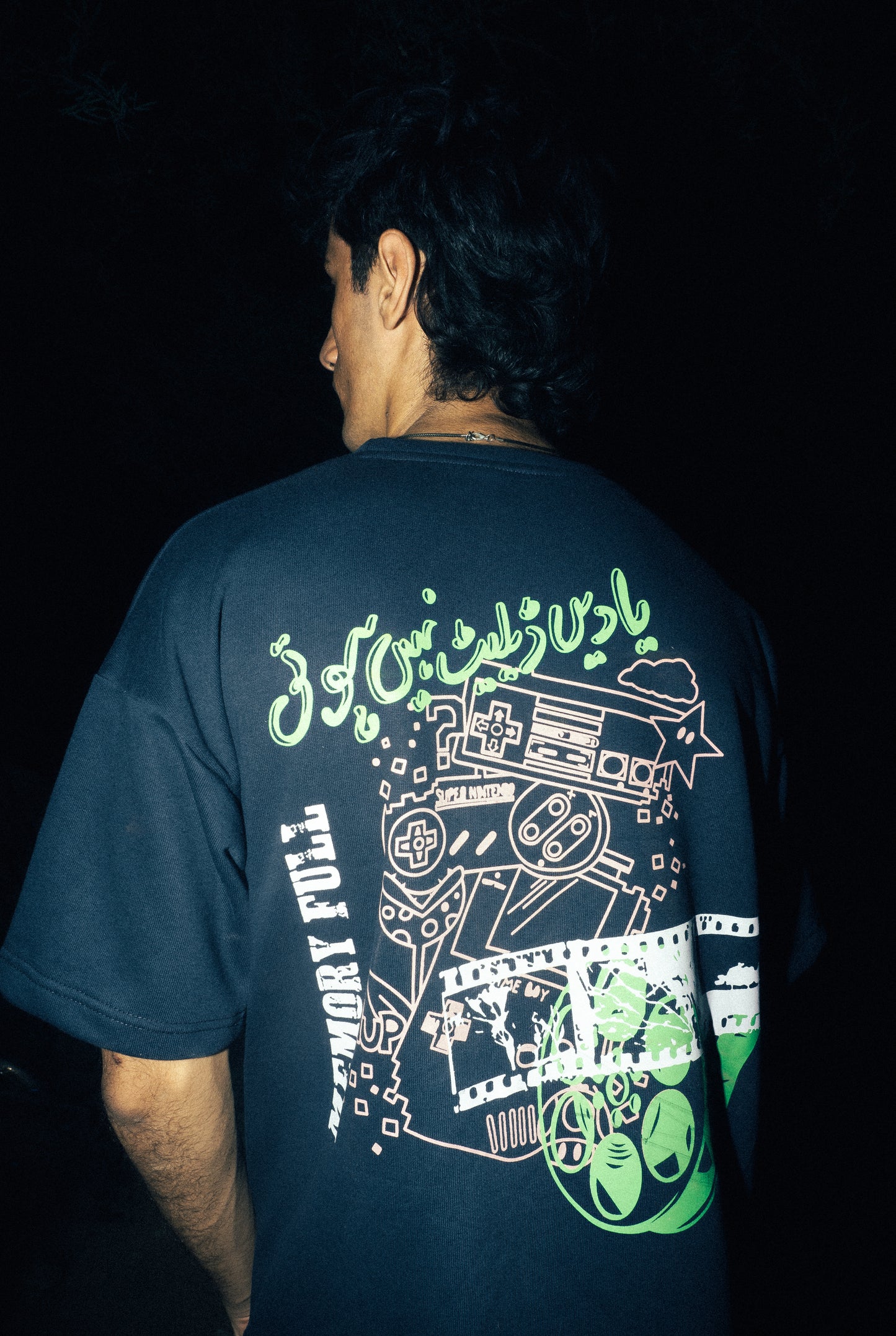 “YAADEIN DELETE NHI HOTI” blue tee
