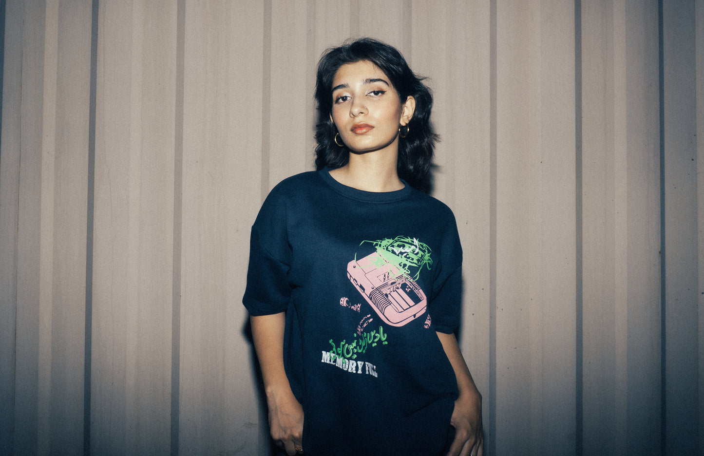 “YAADEIN DELETE NHI HOTI” blue tee