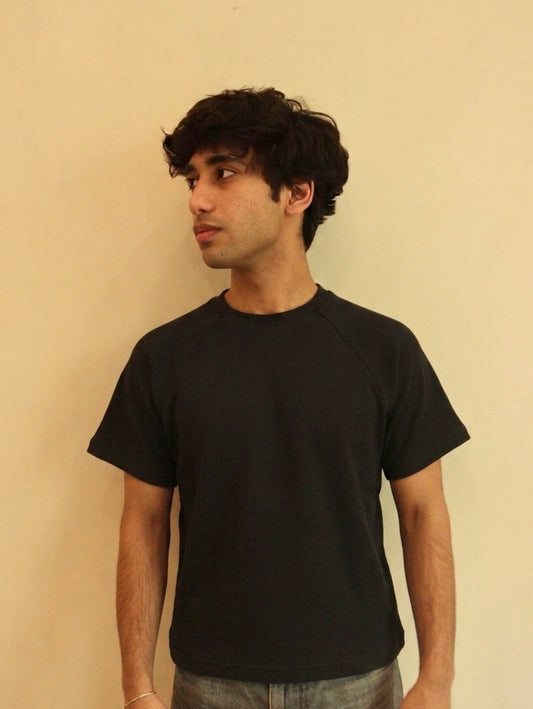 black basic oversized tee