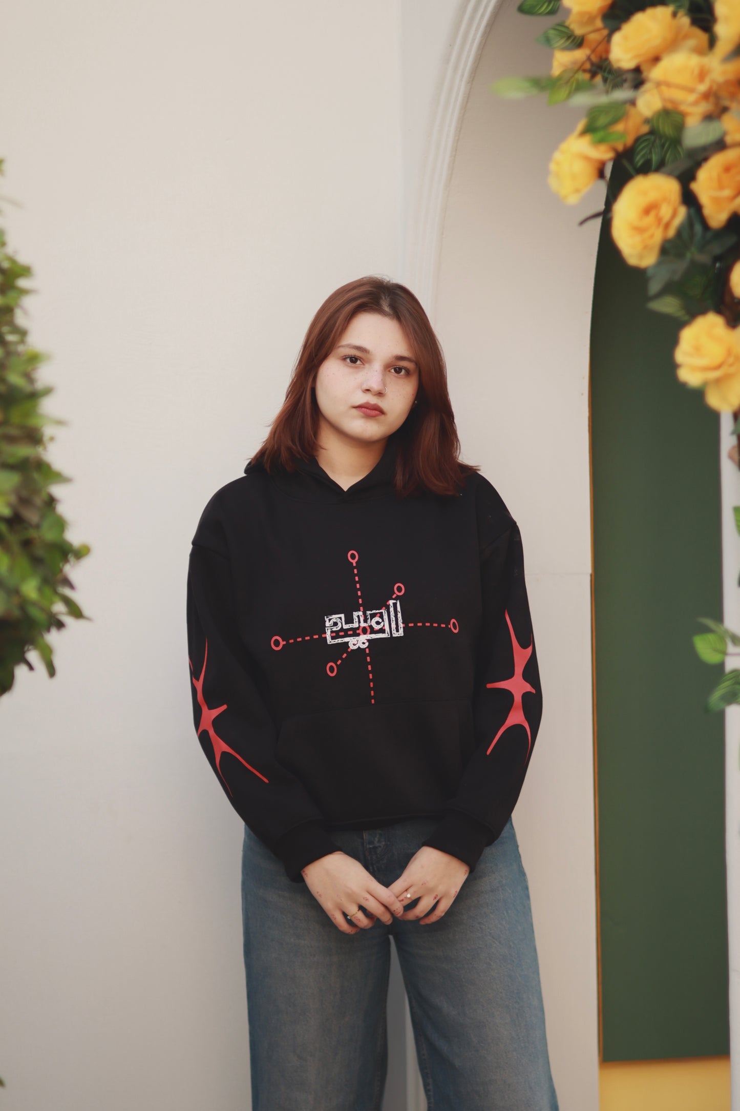 “Umeed Per Dunya” black hoodie